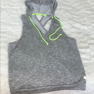 Sleeveless athletic hooded light sweatshirt